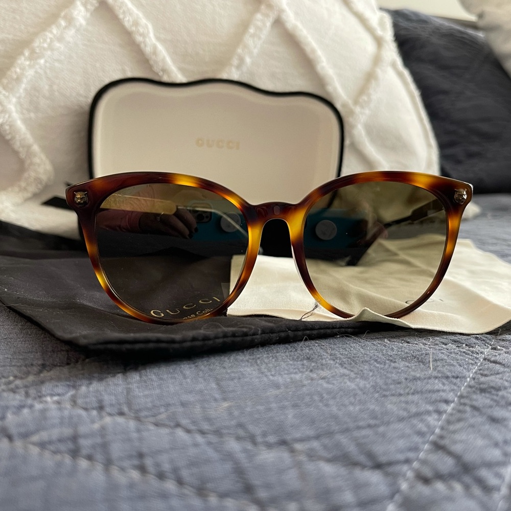 EUC Gucci sunglasses